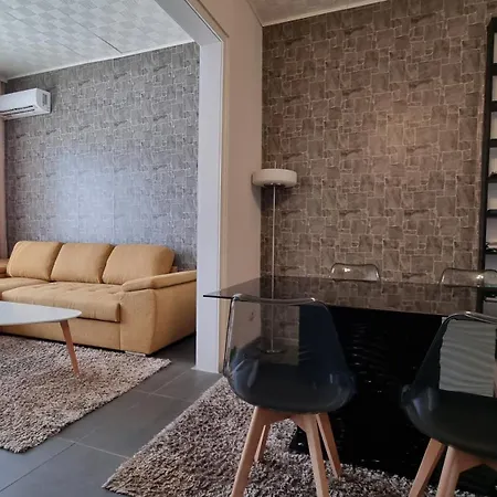 شقة Central Apartment *