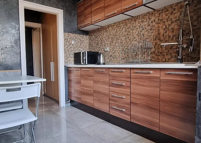 Central Apartment شقة *