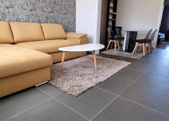 Central Apartment * صوفيا